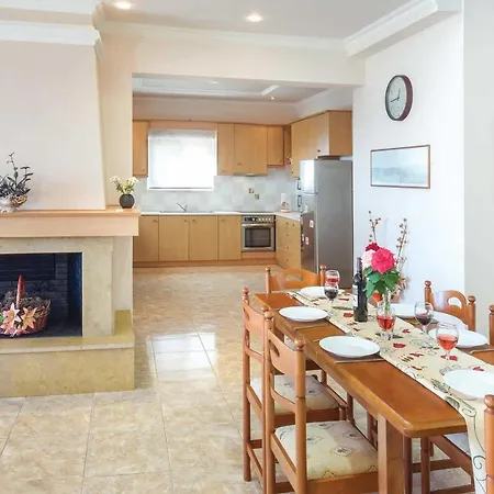 Maritta Villa